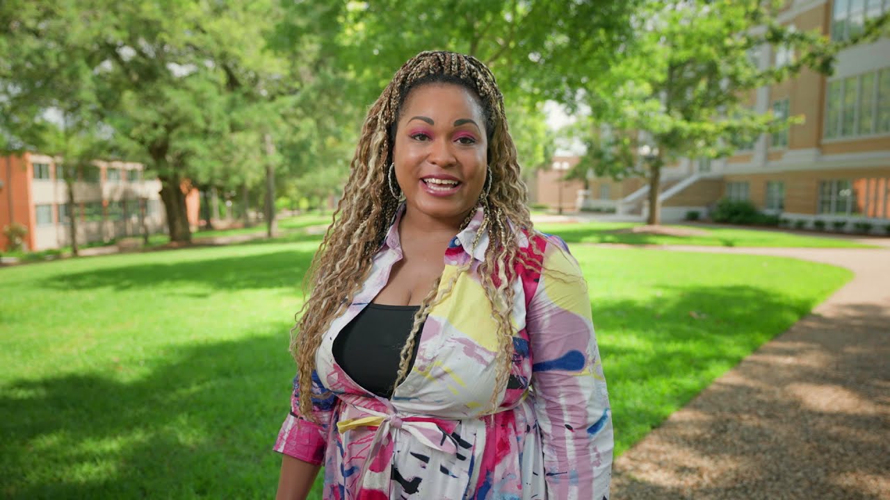 The College Tour: Ashley Wright - Making a Difference